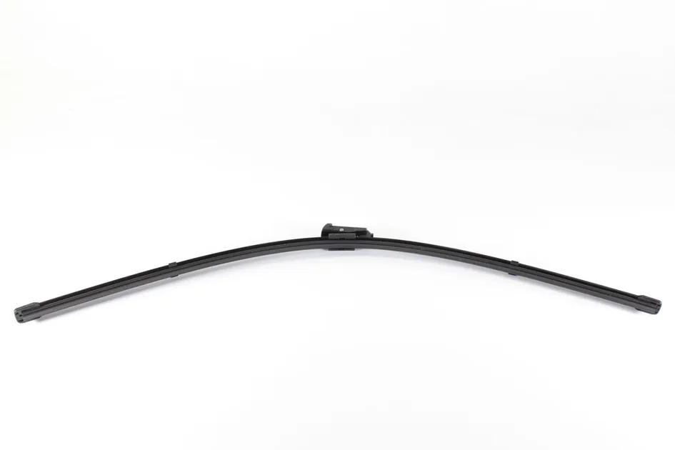 Valeo SWF Front Left Windshield Wiper Blade - LR093424